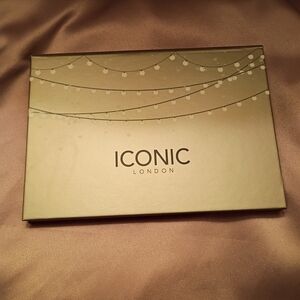 ICONIC London Elegant Gold Gift Box